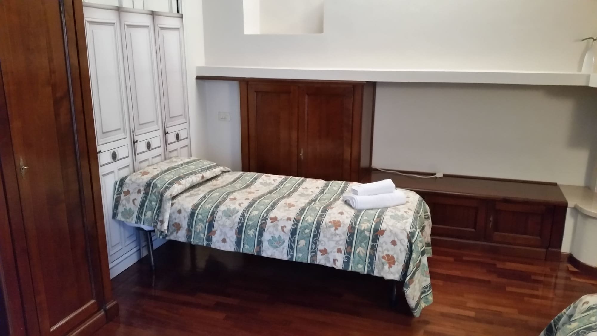 Gira Guest House Como Eksteriør bilde